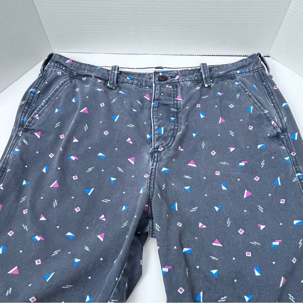 Hollister Men's 80's Allover Print 100% Cotton, Button Fly Shorts Size 34; Party - Picture 5 of 13